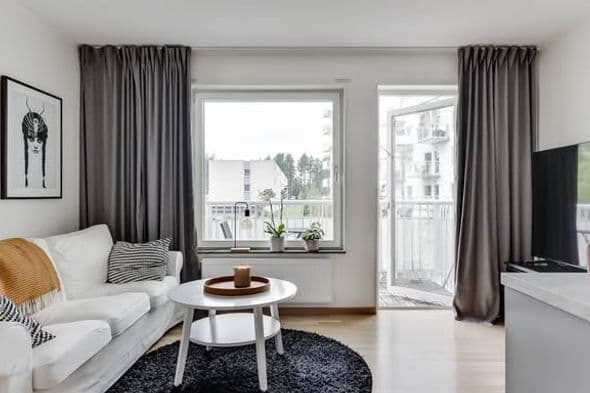 Möblerad 2:a i Mariehem sommar