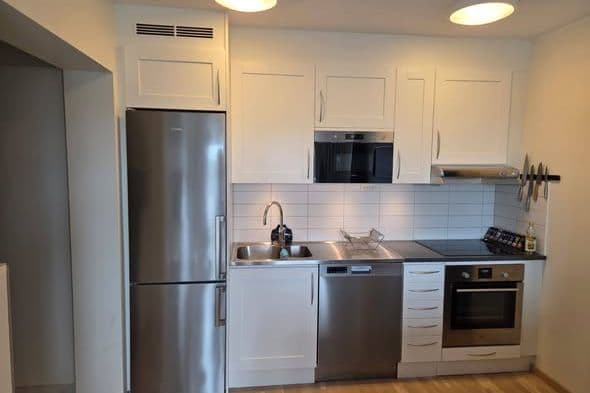 Möblerad 2:a med balkong – Mariehem