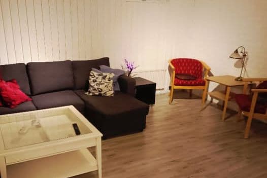 Möblerad 2:a med bastu, nära centrum