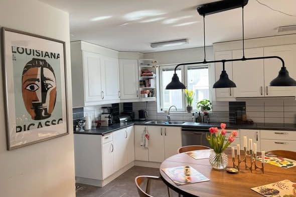 Soldränkt 2:a med terrass i Umeå