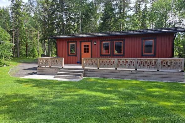 Modernt gårdshus nära natur & hav